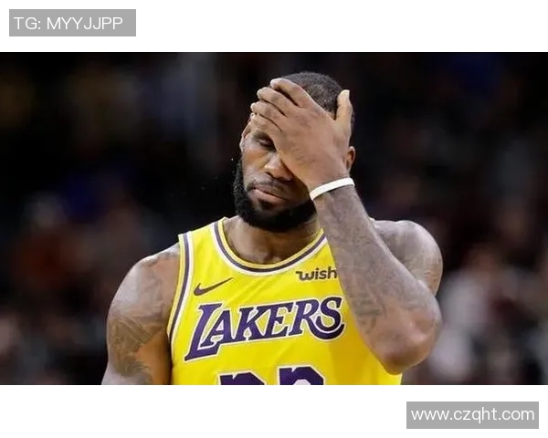 詹姆斯怒瞪姚明赛场对峙瞬间引发球迷热议与回忆