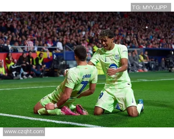 国王杯激战曼城大胜巴萨点球争议引发全场热议