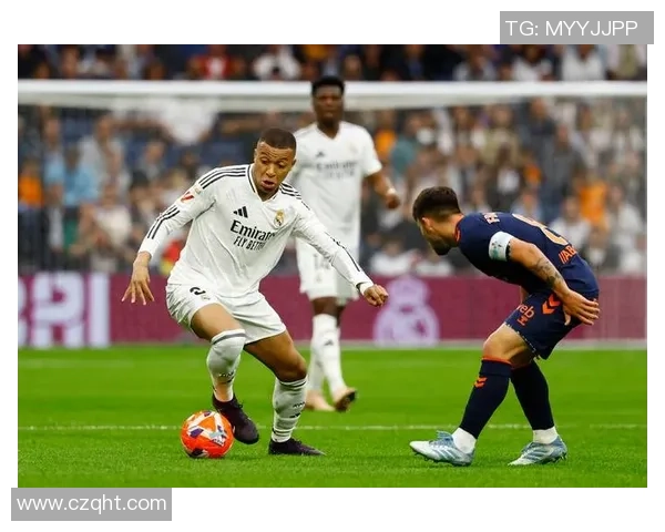 欧冠精彩对决皇马主场大胜波尔图五球逆转引发全场狂欢 欧冠精彩对决皇马主场大胜波尔图五球逆转引发全场狂欢