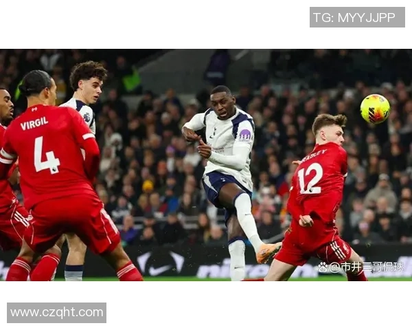 英超激情对决利物浦逆转皇马红牌事件引发全场热议 英超激情对决利物浦逆转皇马红牌事件引发全场热议