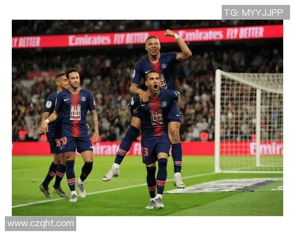 欧联杯波尔图与巴黎圣日耳曼战平点球大战引发全场热议与转会传闻