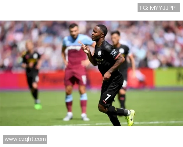 西甲焦点战曼城轻取里昂红牌事件引发全场热议战术分析深入剖析