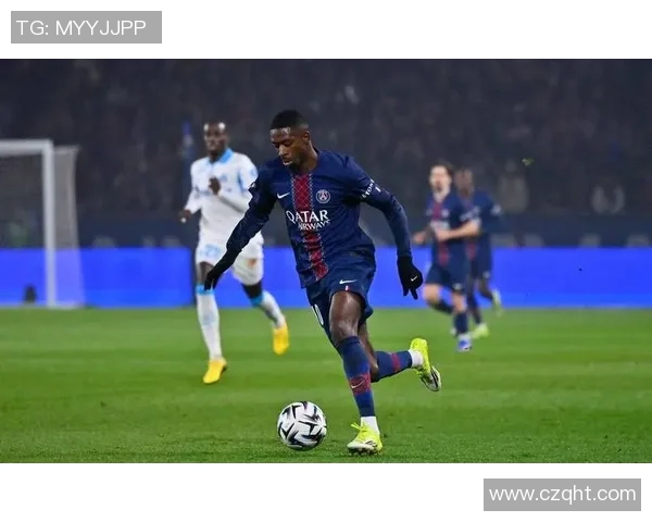 德甲精彩对决巴黎圣日耳曼大胜波尔图乌龙球引发全场热潮 德甲精彩对决巴黎圣日耳曼大胜波尔图乌龙球引发全场热潮