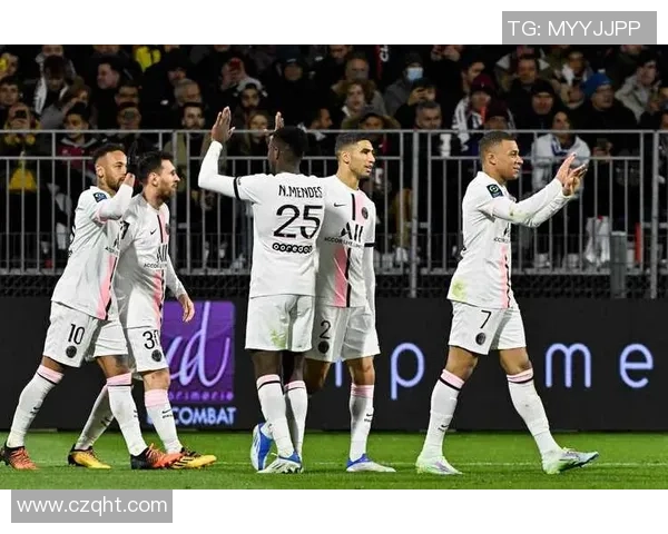 欧冠惊喜：巴黎圣日耳曼逆转AC米兰帽子戏法点燃全场激情