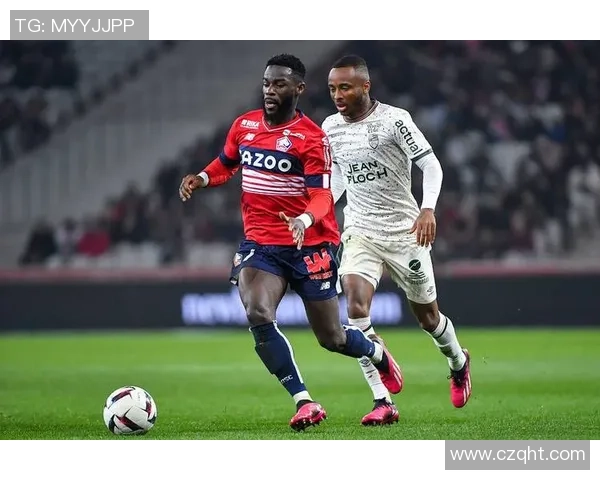 友谊赛冷门：里昂与那不勒斯战成平局引发全场热议